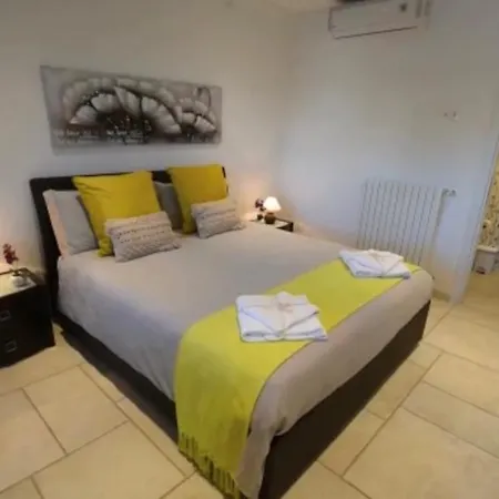 Bed & Breakfast Tesoro *